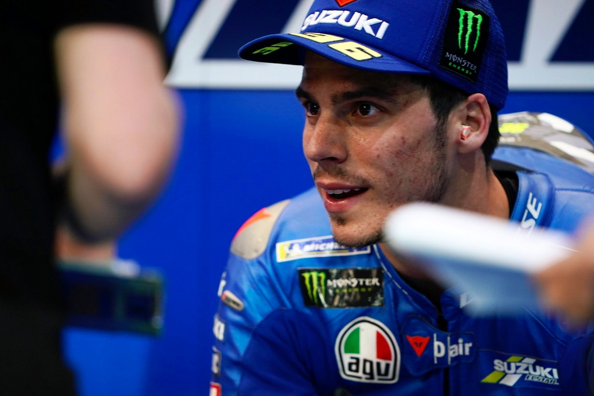 Жоан Мир, чемпион MotoGP 2020 года Жоан Мир, чемпион MotoGP 2020 года