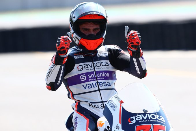 Альберт Аренас - чемпион мира Мото Гран-При Moto3 2020 года Альберт Аренас - чемпион мира Мото Гран-При Moto3 2020 года