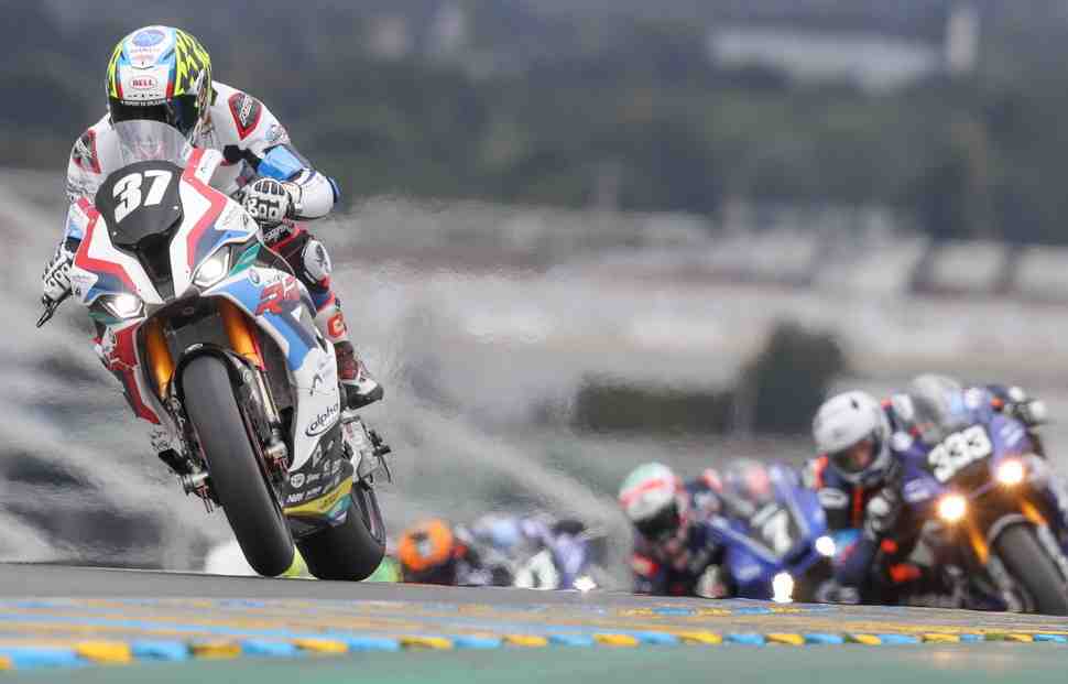 Илья Михальчик на борту заводского BMW S 1000 RR в 24 часах Ле Мана 2020 года Илья Михальчик на борту заводского BMW S 1000 RR в 24 часах Ле Мана 2020 года