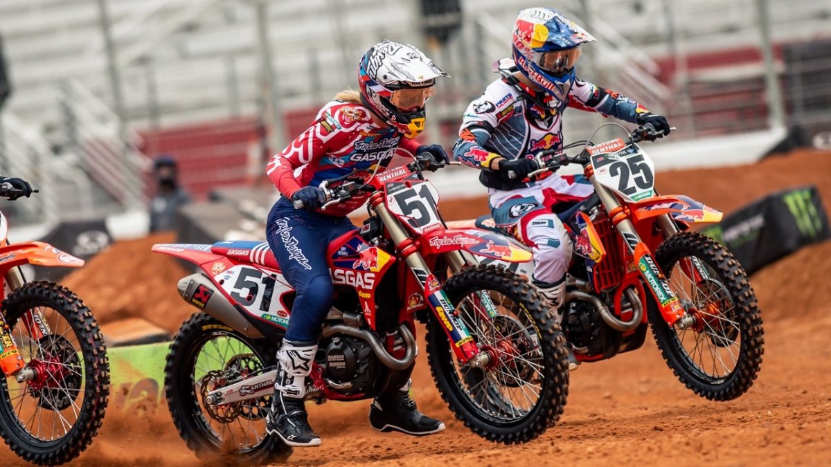 Старт Heat 1 в 450SX выиграл Барша, но затем... Старт Heat 1 в 450SX выиграл Барша, но затем...