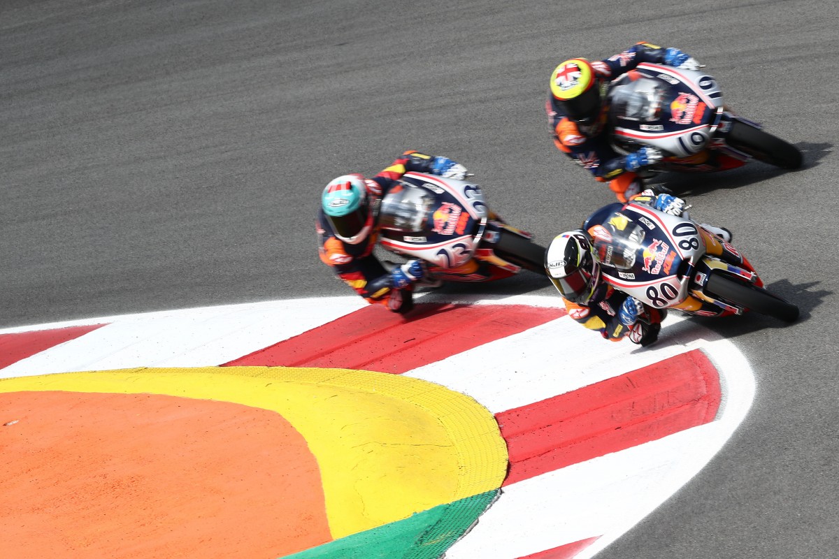 Тесты Red Bull MotoGP Rookies Cup в Портимао Тесты Red Bull MotoGP Rookies Cup в Портимао