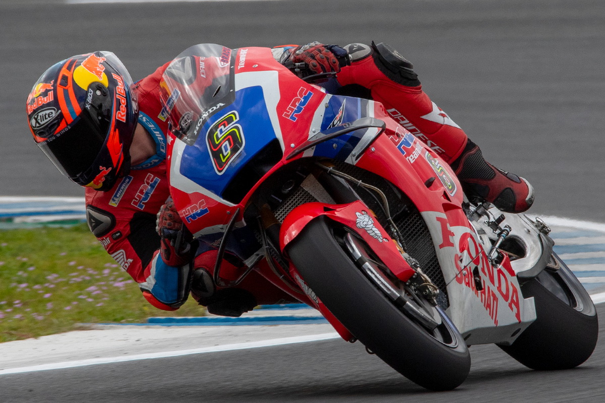 Штефан Брадль на тестах с прототипом Honda RC213V Штефан Брадль на тестах с прототипом Honda RC213V