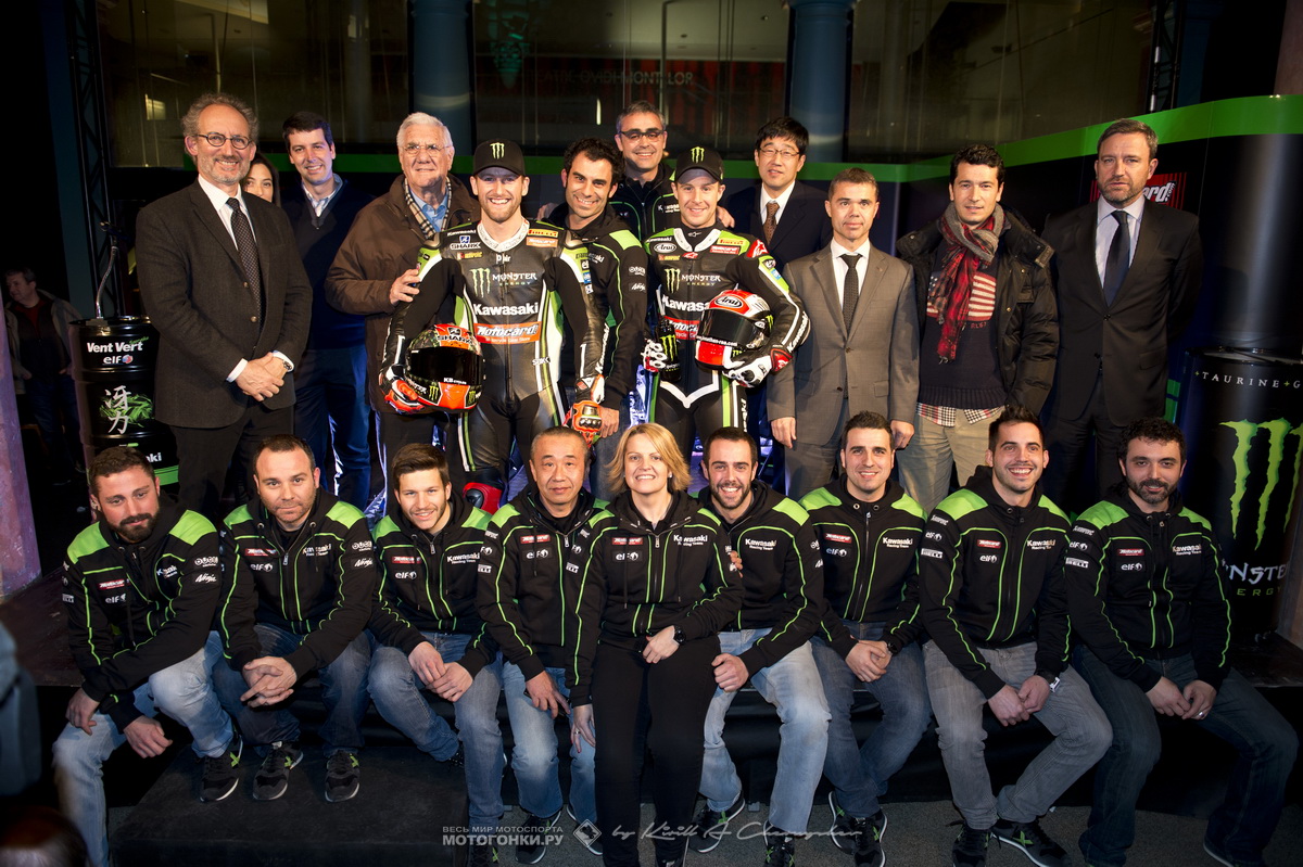 Kawasaki Racing Team: золотой состав - Том Сайкс и Джонатан Рэй, презентация 2015 года Kawasaki Racing Team: золотой состав - Том Сайкс и Джонатан Рэй, презентация 2015 года