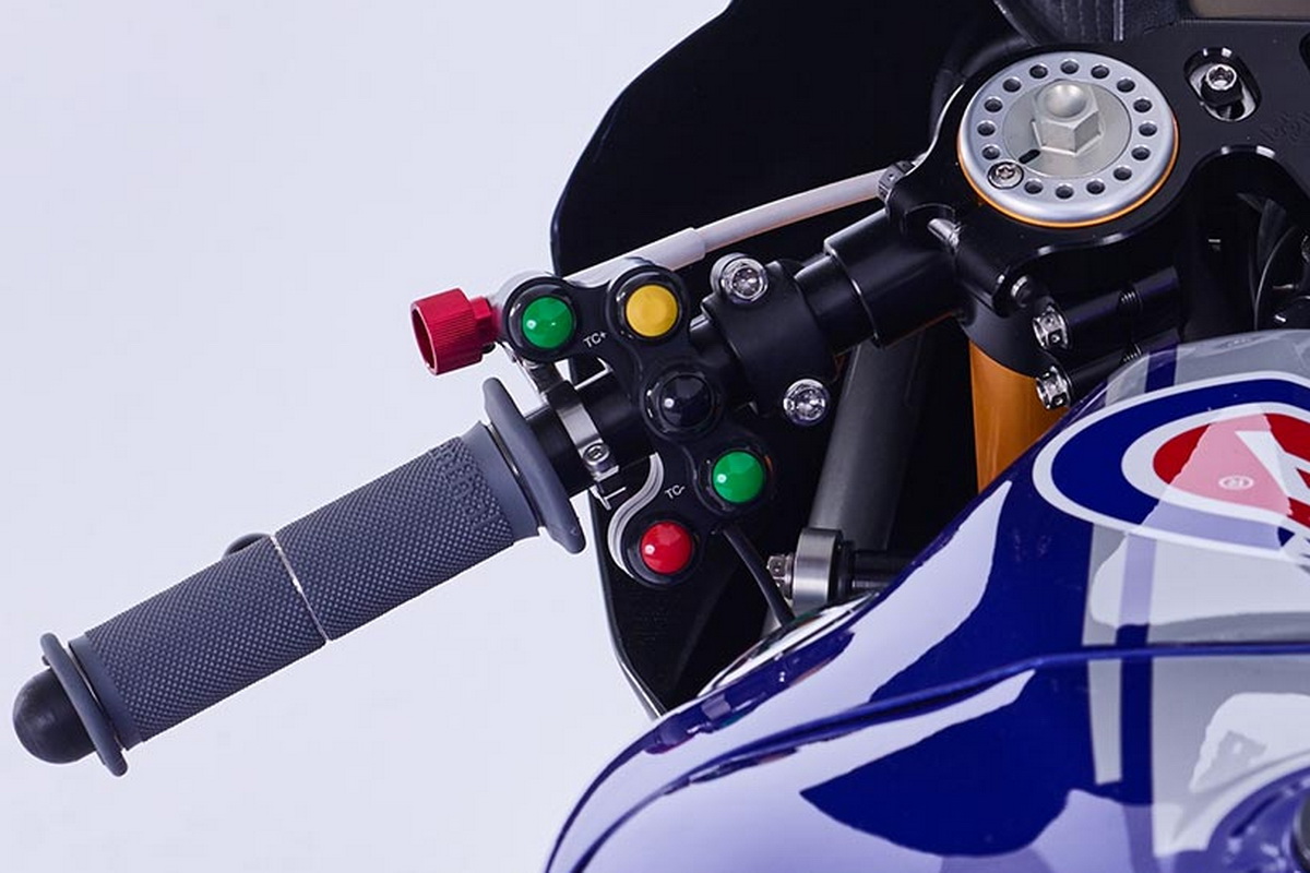 Левый пульт PATA Yamaha YZF-R1M SBK Левый пульт PATA Yamaha YZF-R1M SBK