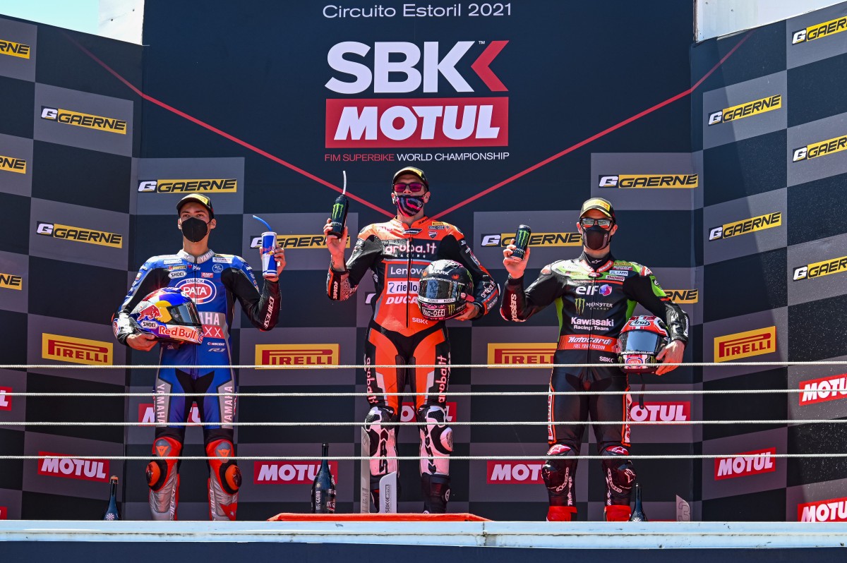 Подиум субботней гонки EstorilWorldSBK Подиум субботней гонки EstorilWorldSBK