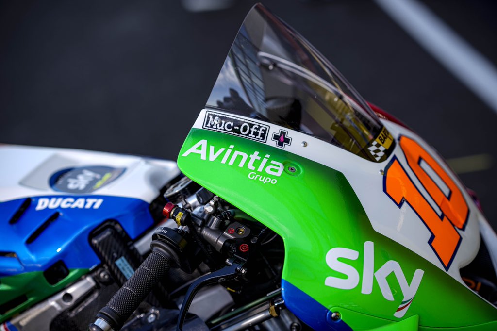 Домашние цвета Sky Racing Team VR46, Муджелло, Гран-При Италии Домашние цвета Sky Racing Team VR46, Муджелло, Гран-При Италии