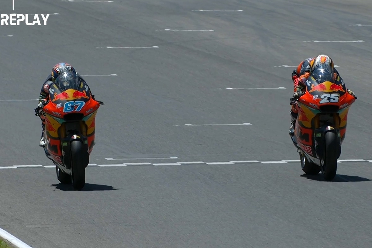 0.014 секунды разделили напарников Red Bull KTM Ajo на финише Гран-При Италии 0.014 секунды разделили напарников Red Bull KTM Ajo на финише Гран-При Италии