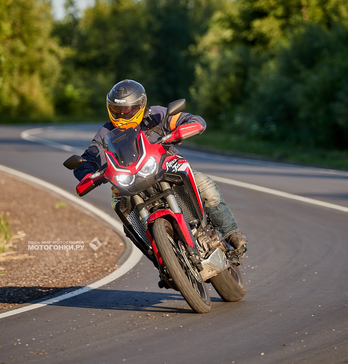 Тест-драйв Honda CRF1100L Africa Twin (2021) Тест-драйв Honda CRF1100L Africa Twin (2021)