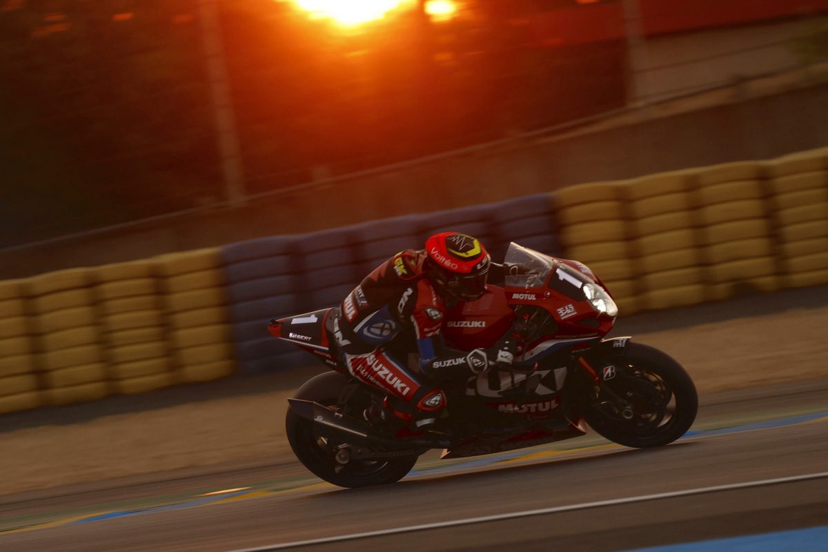 К ночи Yoshimura SERT Motul вышла в однозначные лидеры гонки К ночи Yoshimura SERT Motul вышла в однозначные лидеры гонки