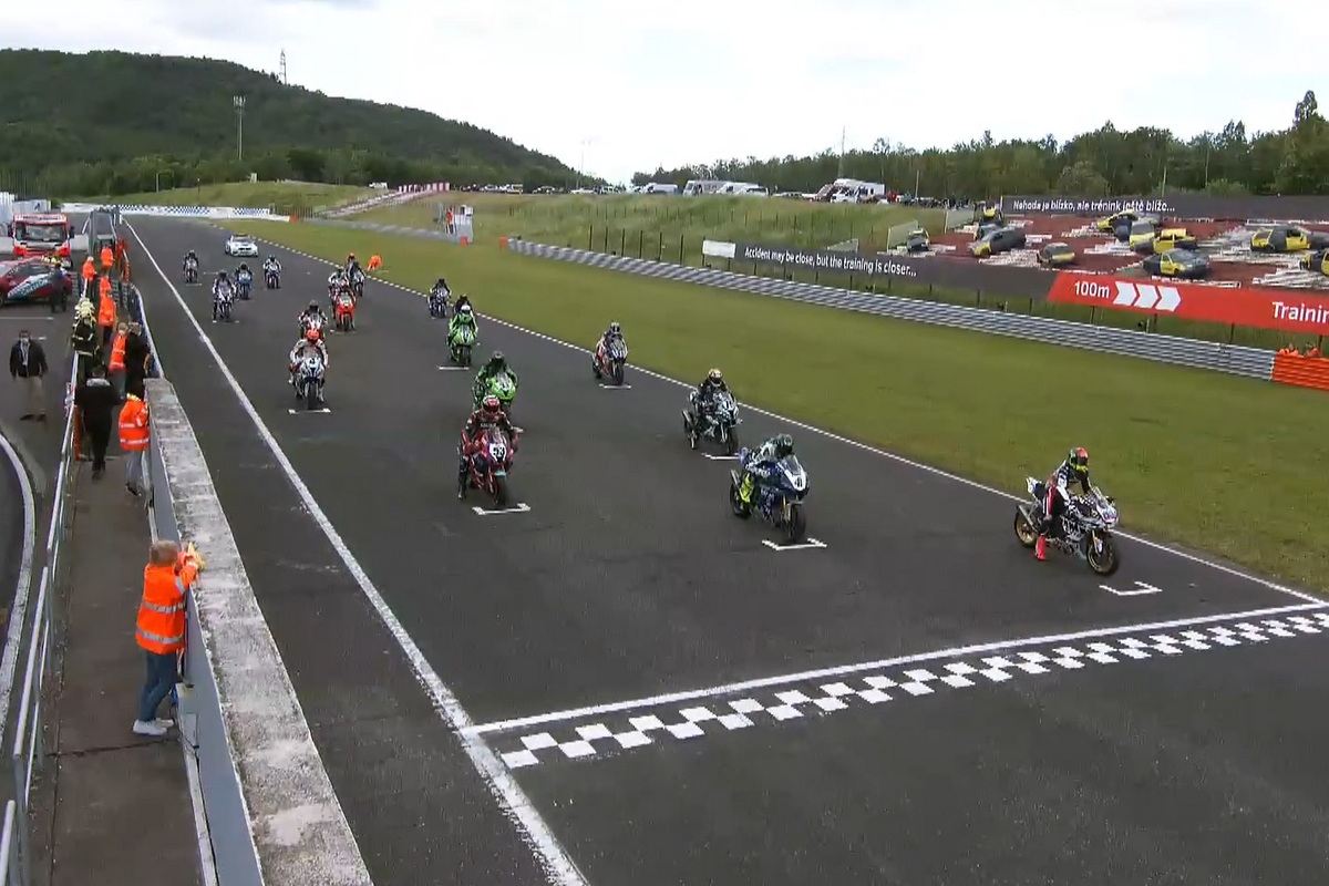 Стартовая решетка IDM Superbike, Мост Стартовая решетка IDM Superbike, Мост
