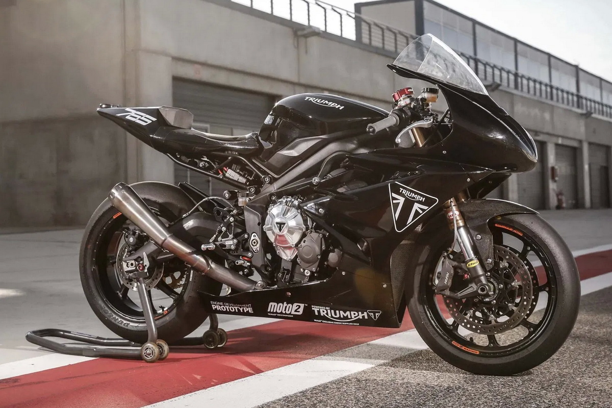 Прототип Triumph на базе Daytona и двигателя 765R Прототип Triumph на базе Daytona и двигателя 765R