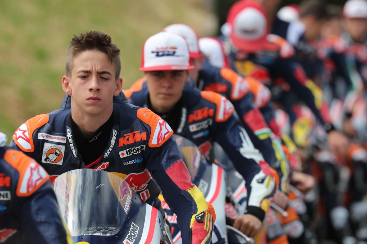 Педро Акоста: Red Bull MotoGP Rookies Cup стал для меня всем, хотя по-началу я был напряжен Педро Акоста: Red Bull MotoGP Rookies Cup стал для меня всем, хотя по-началу я был напряжен