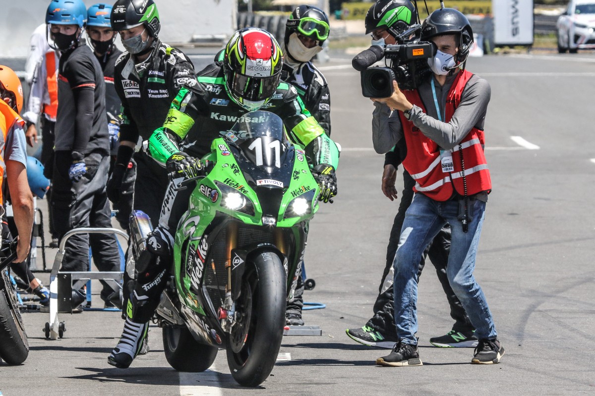 Эрван Нигон вывел SRC Kawasaki на 4-ю позицию в конце первого часа гонки Эрван Нигон вывел SRC Kawasaki на 4-ю позицию в конце первого часа гонки