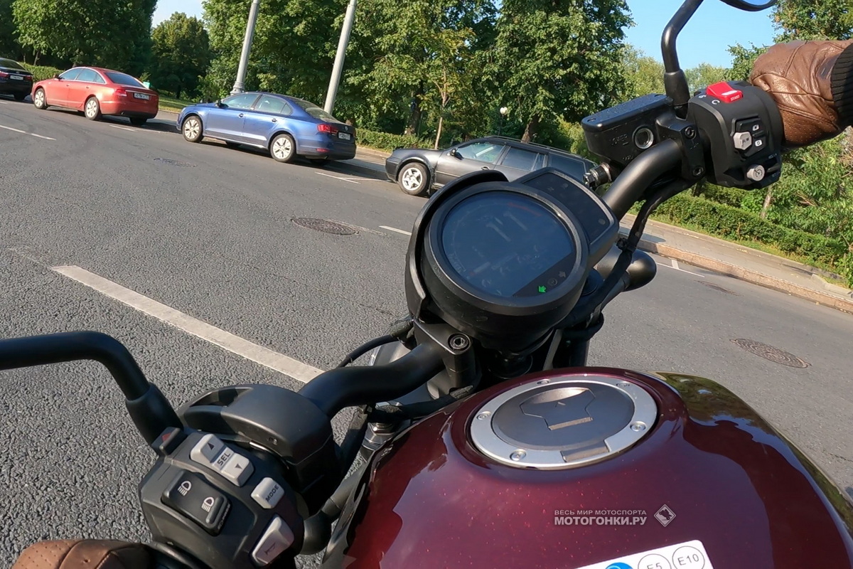 Тест-драйв Honda Rebel 1100 DCT (2021) - разворот в рамках одной полосы Тест-драйв Honda Rebel 1100 DCT (2021) - разворот в рамках одной полосы