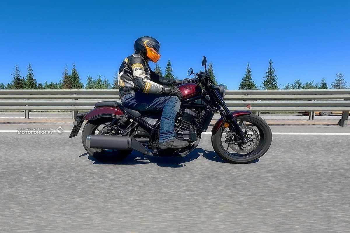 Круиз-контроль на Honda Rebel 1100 (2021) в базовой конфигурации с DCT Круиз-контроль на Honda Rebel 1100 (2021) в базовой конфигурации с DCT