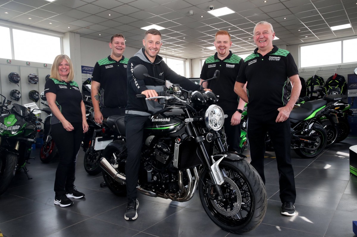 Джонатан Рэй купил себе Kawasaki Z900RS Джонатан Рэй купил себе Kawasaki Z900RS