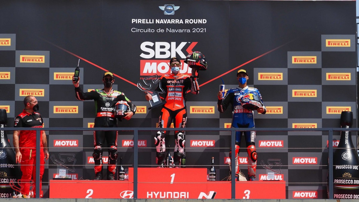Подиум субботней гонки NavarraWorldSBK Подиум субботней гонки NavarraWorldSBK