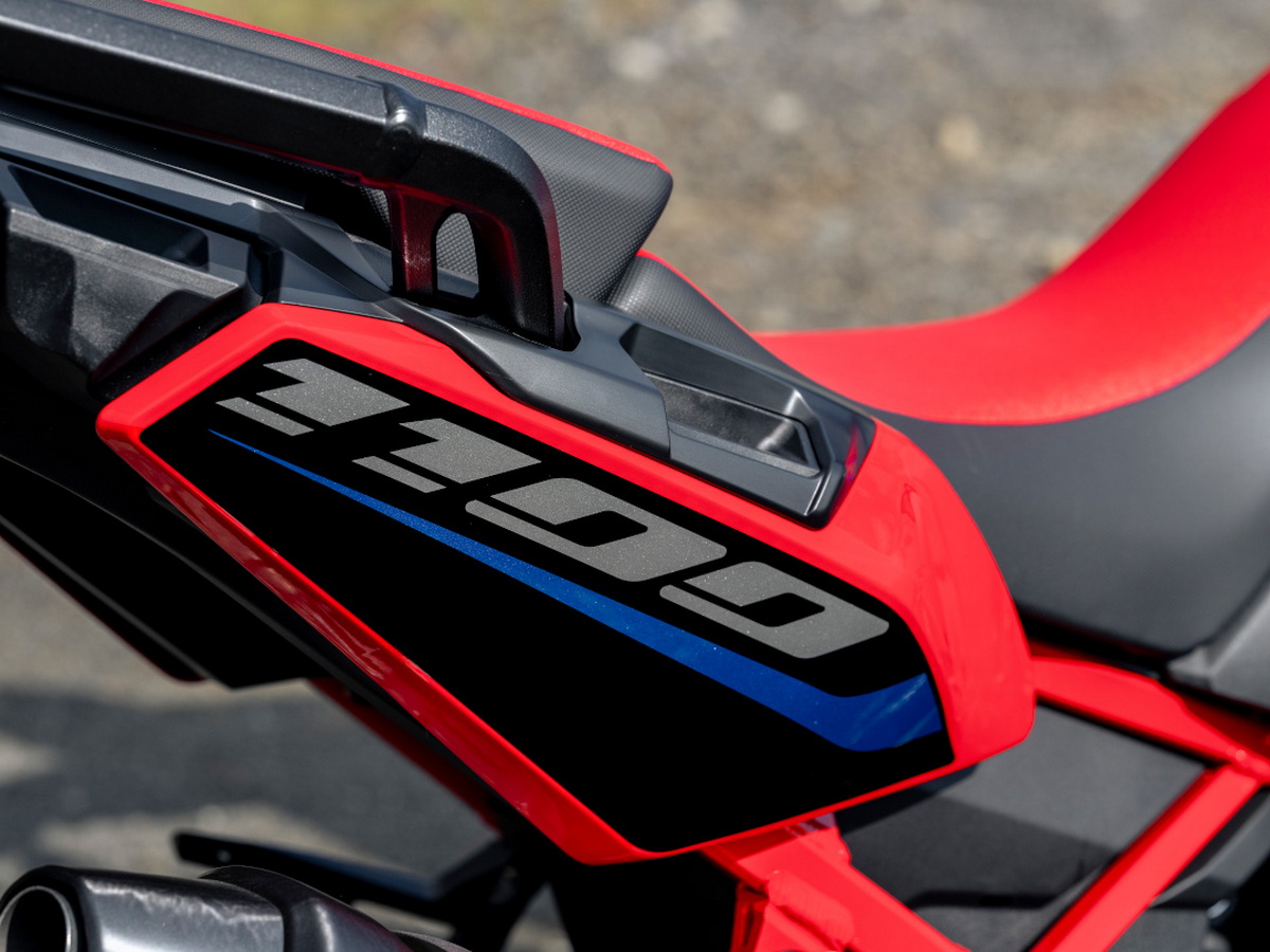 Honda CRF1100L Africa Twin (2022) - штатные крепления для жестких кофров Honda CRF1100L Africa Twin (2022) - штатные крепления для жестких кофров