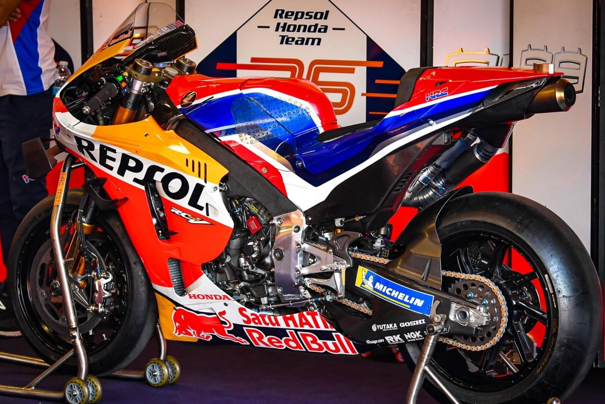 Honda RC213V тестовой команды HRC в Мизано Honda RC213V тестовой команды HRC в Мизано