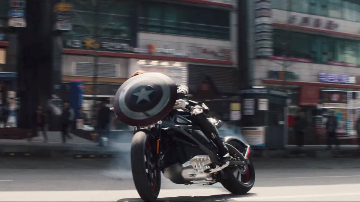 AVENGERS: AGE OF ULTRON AVENGERS: AGE OF ULTRON