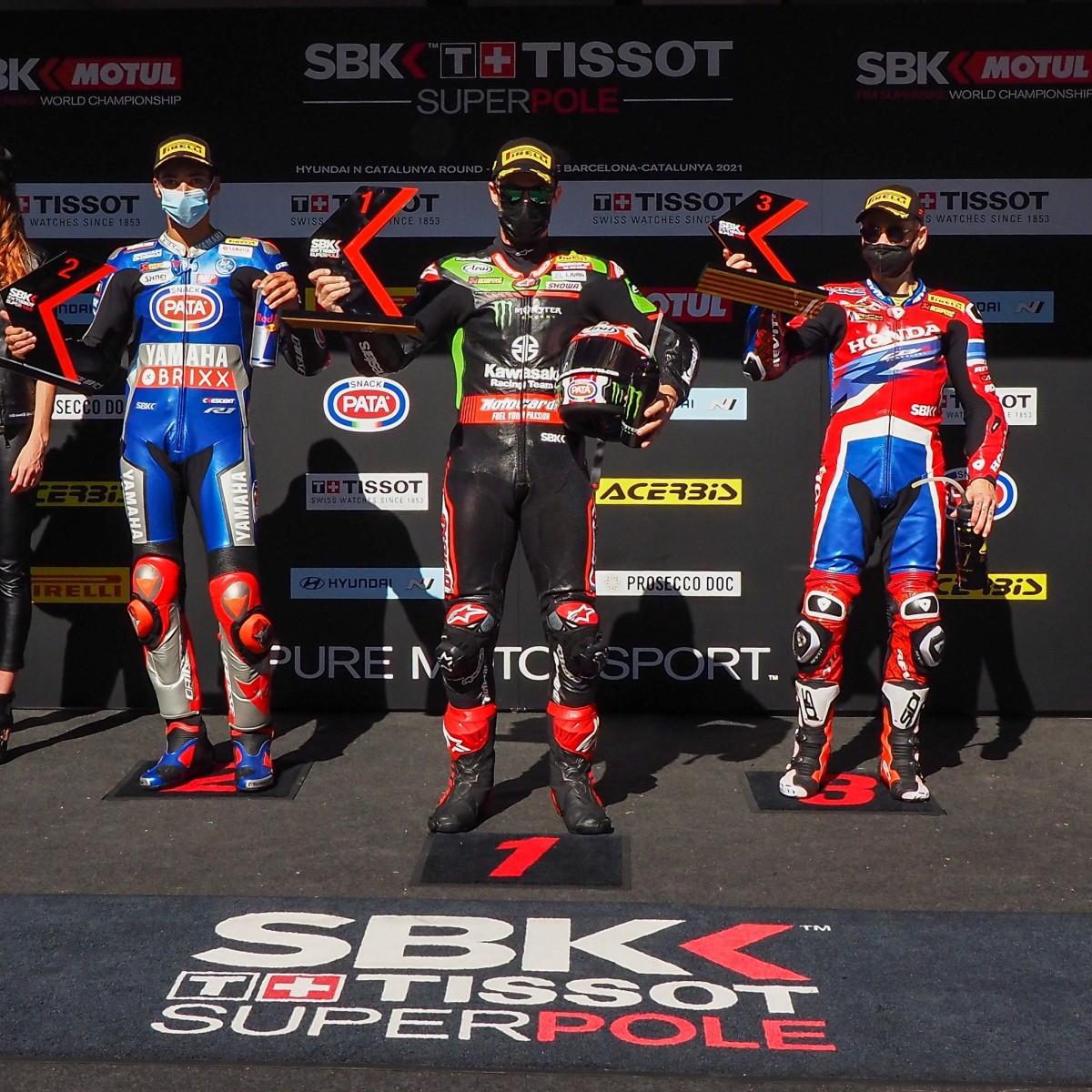 Рэй выиграл сокращенную вдвое Superpole Race в Барселоне Рэй выиграл сокращенную вдвое Superpole Race в Барселоне