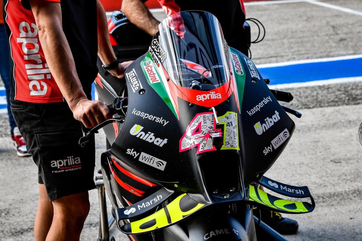 Новые усы Aprilia RS-GP Новые усы Aprilia RS-GP