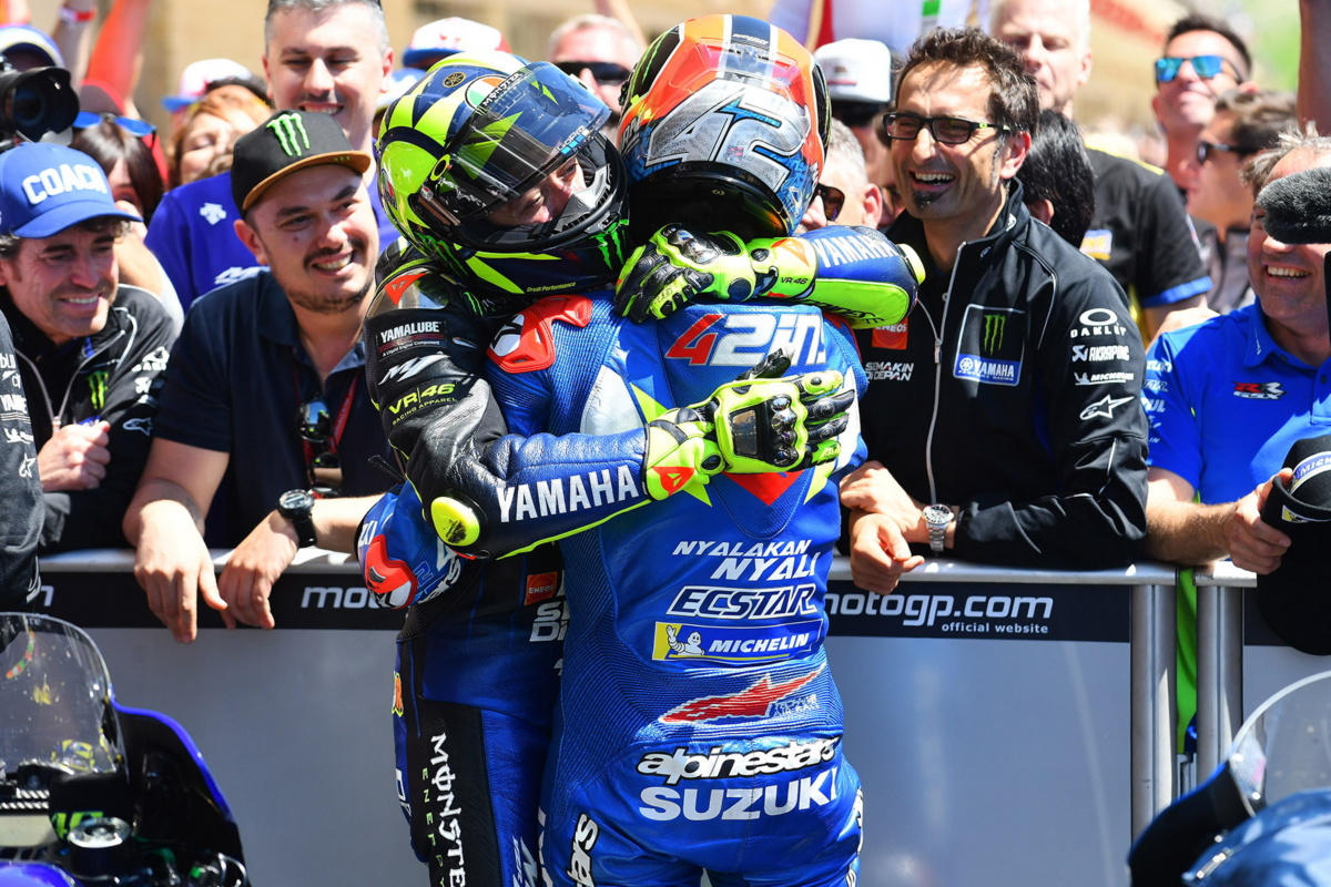 Ринс и Росси на подиуме AmericasGP 2019 года Ринс и Росси на подиуме AmericasGP 2019 года