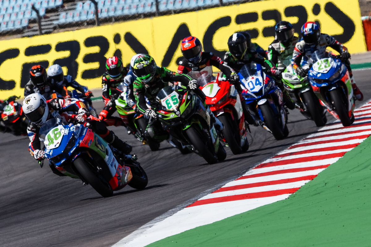 Субботняя гонка WorldSSP300 в Портимао Субботняя гонка WorldSSP300 в Портимао
