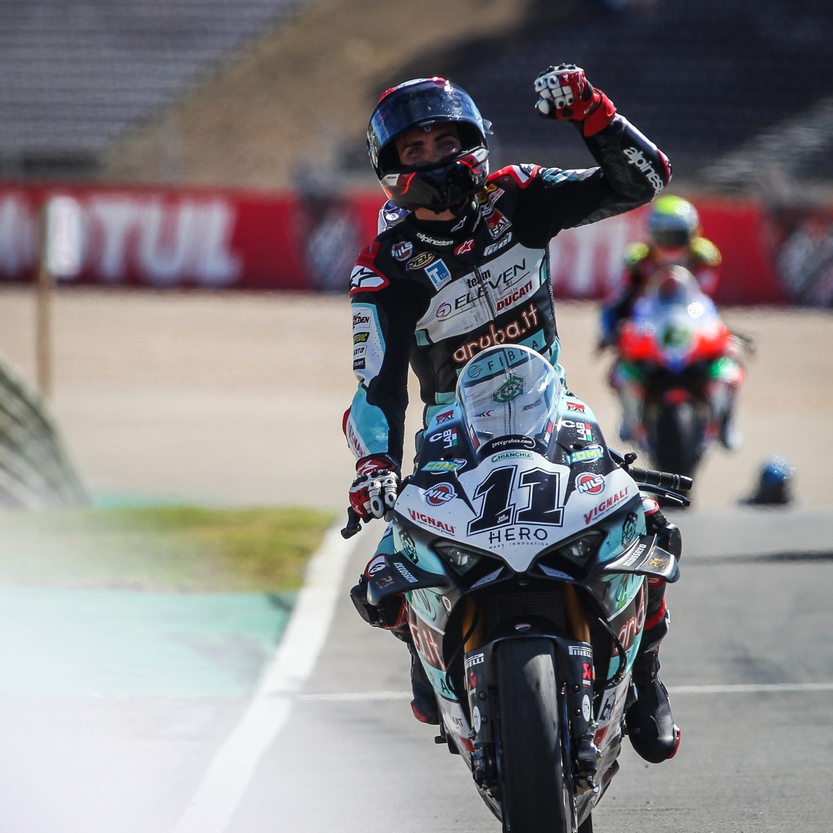 Лорис Баз на подиуме PRTWorldSBK! Лорис Баз на подиуме PRTWorldSBK!