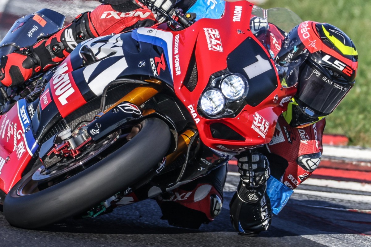 Suzuki Endurance Racing Team - 17-кратный чемпион World Endurance Suzuki Endurance Racing Team - 17-кратный чемпион World Endurance