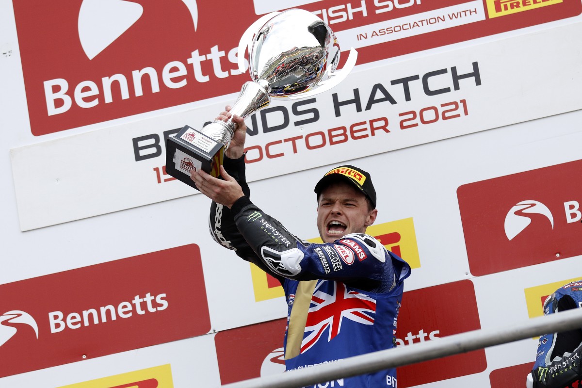 Тарран Маккензи - чемпион British Superbike 2021 Тарран Маккензи - чемпион British Superbike 2021