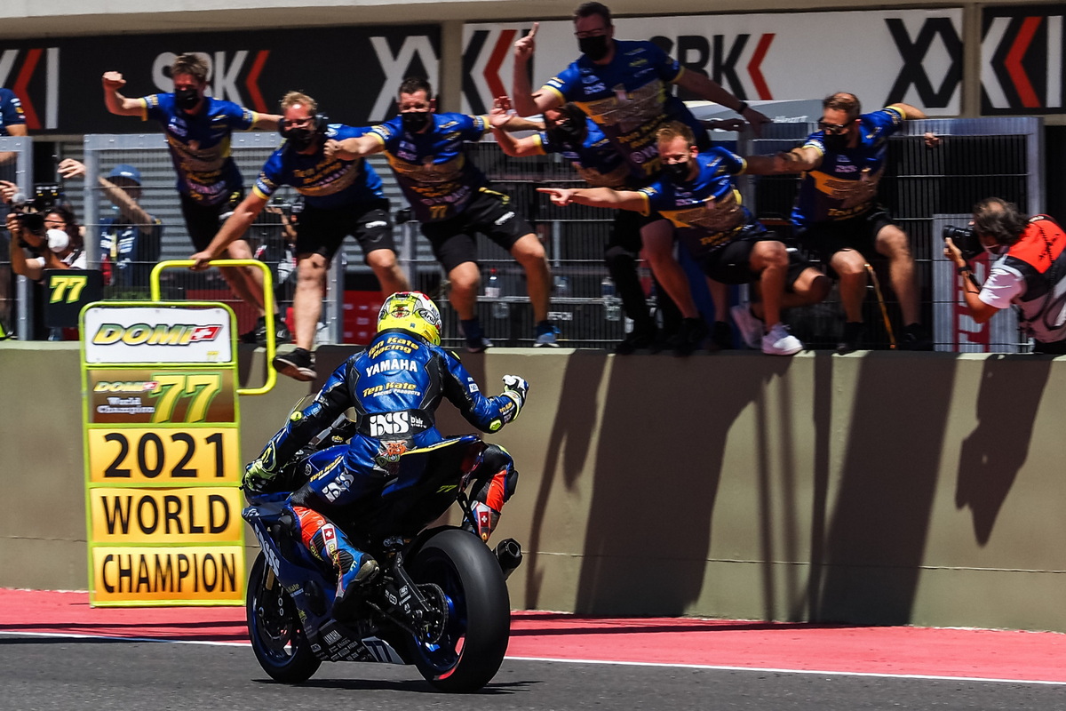 Доминик Эгертер и Ten Kate Yamaha - чемпионы World Supersport 2021 Доминик Эгертер и Ten Kate Yamaha - чемпионы World Supersport 2021