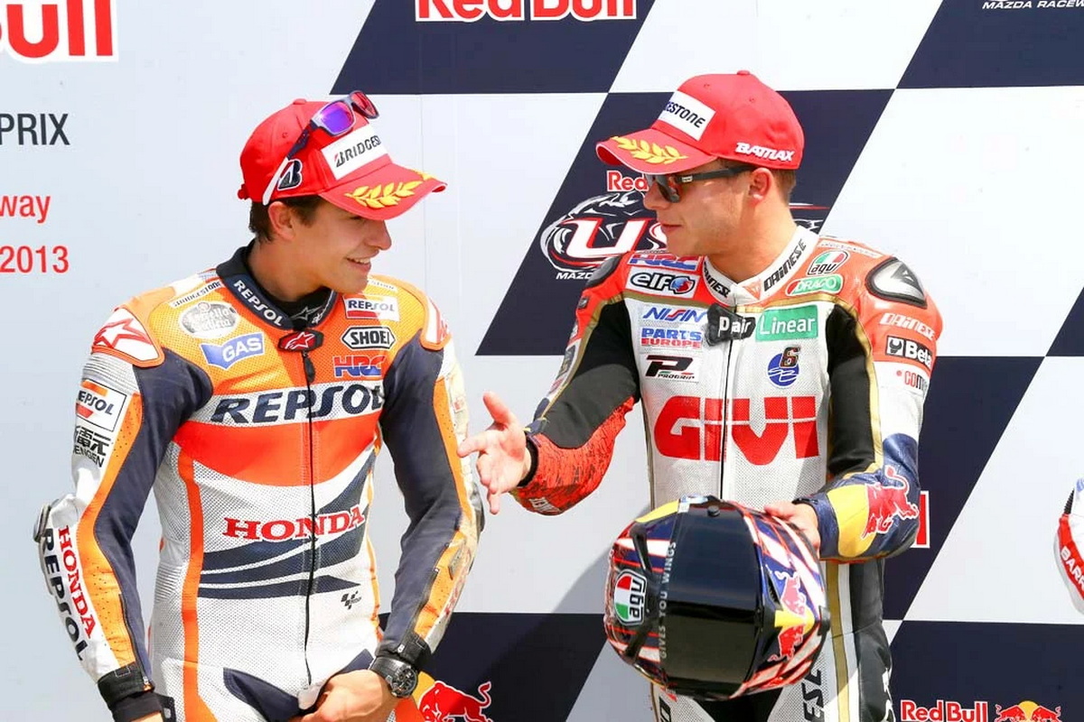 Маркес и Брадль встречались пару раз на подиуме в MotoGP, например, на USGP в 2013 Маркес и Брадль встречались пару раз на подиуме в MotoGP, например, на USGP в 2013