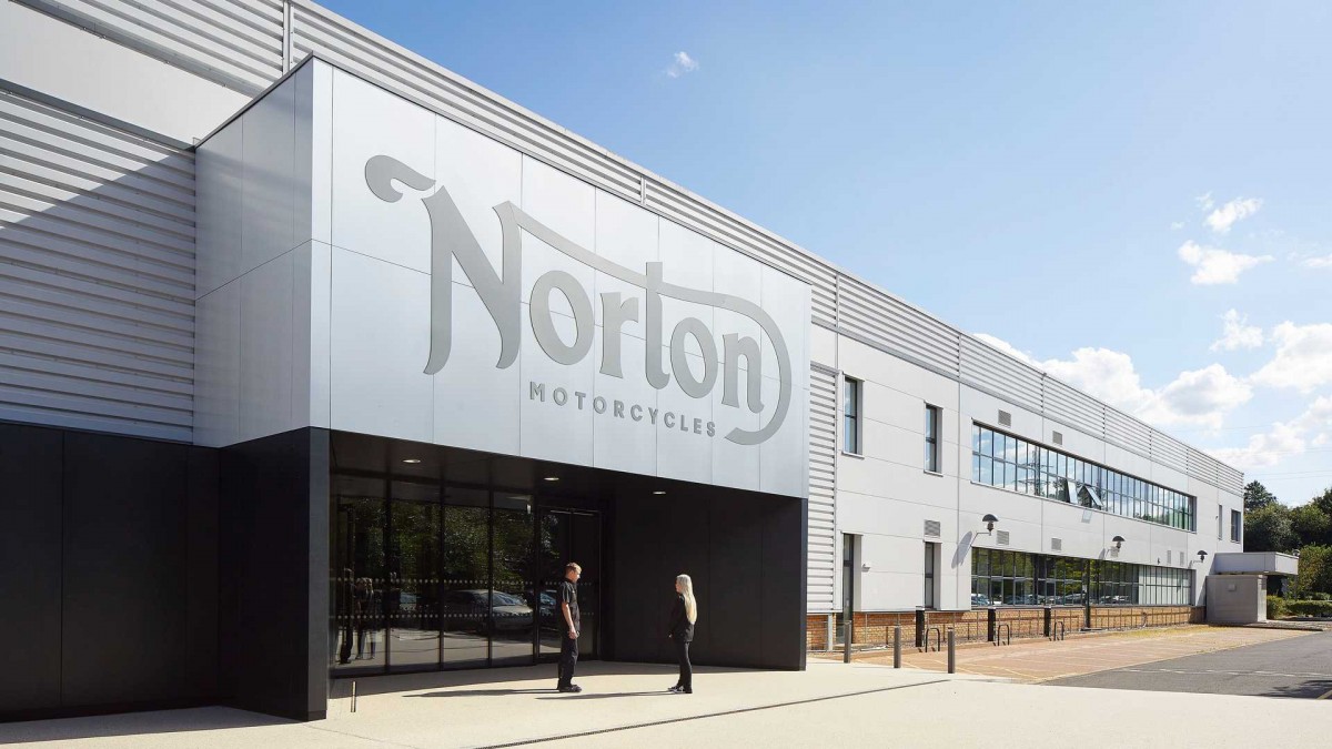 Новый завод Norton Motorcycles, построенный индийской TVS в Уэст-Мидландсе Новый завод Norton Motorcycles, построенный индийской TVS в Уэст-Мидландсе