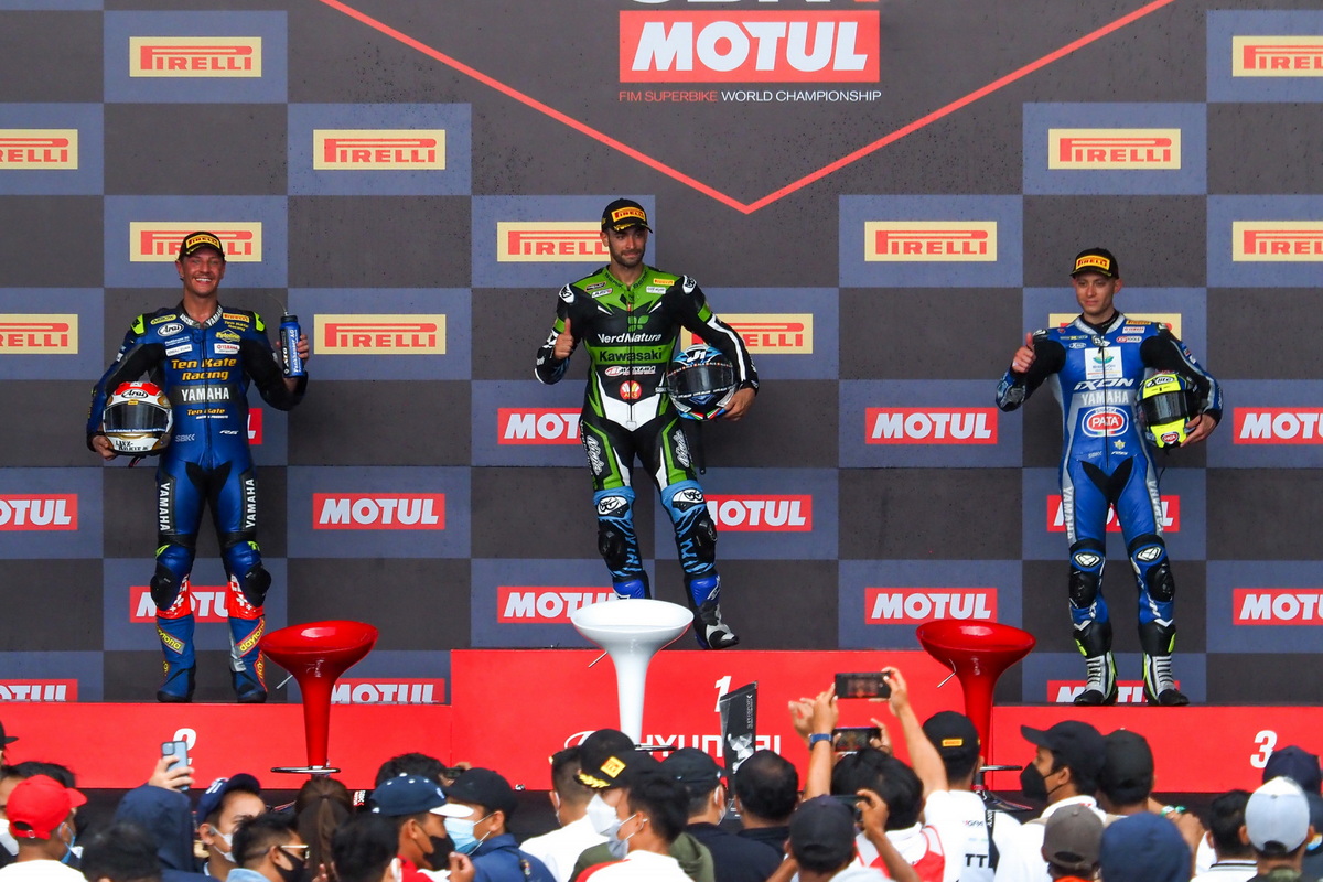 Подиум субботней гонки IDNWorldSBK / Supersport Подиум субботней гонки IDNWorldSBK / Supersport