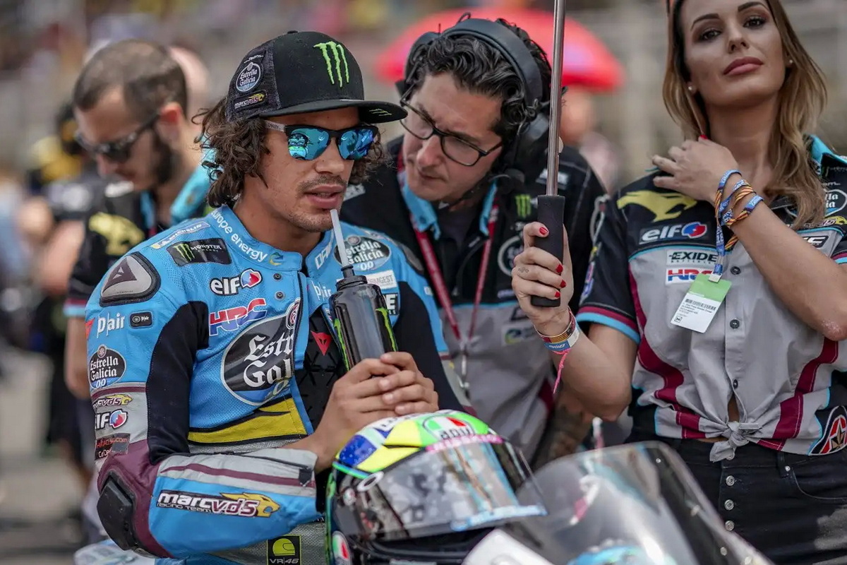 Диего Губеллини в Marc VDS Racing с Франко Морбиделли (2018) Диего Губеллини в Marc VDS Racing с Франко Морбиделли (2018)