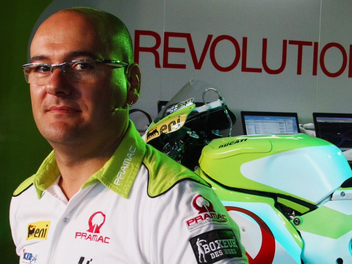Фабиано Стерлаккини, Pramac Racing, 2010 год - ключевая фигура в разработке шасси Ducati Desmosedici Фабиано Стерлаккини, Pramac Racing, 2010 год - ключевая фигура в разработке шасси Ducati Desmosedici