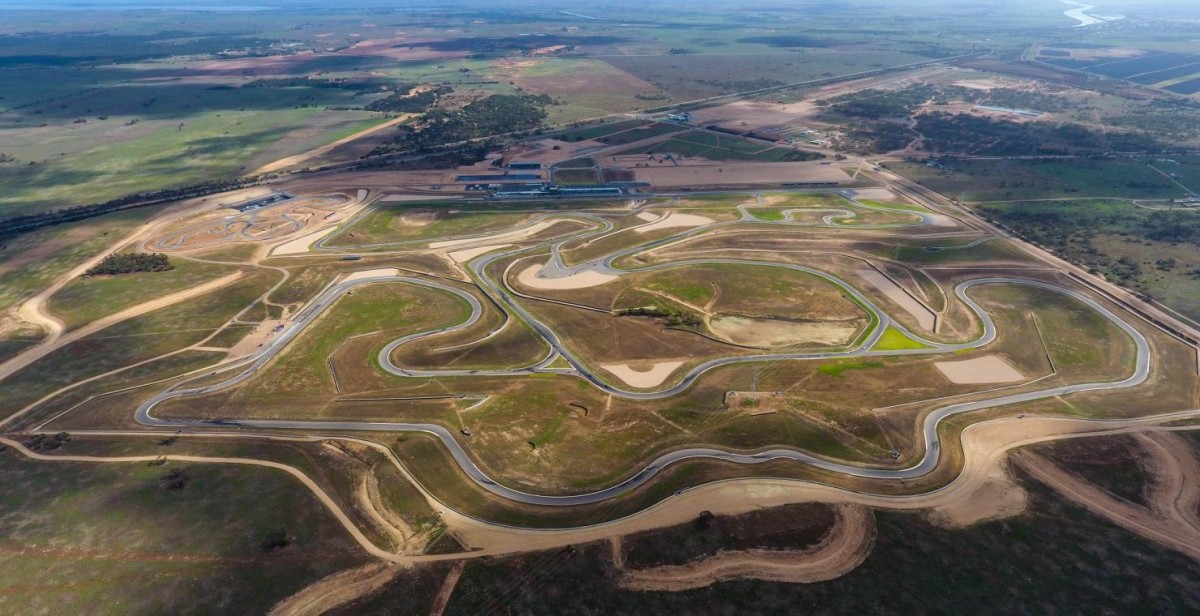 The Bend Motorsport Park, Австралия The Bend Motorsport Park, Австралия