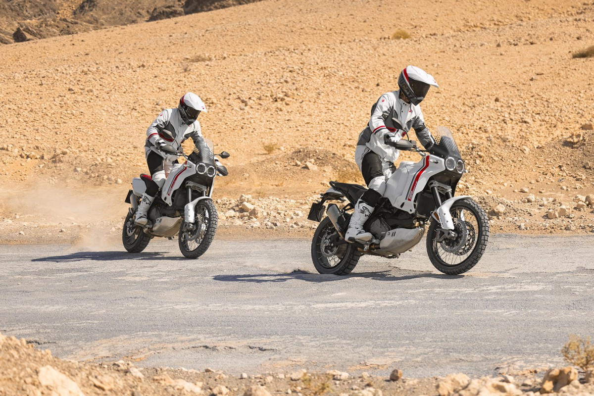Первый раллийный мотоцикл Ducati DesertX (2022) Первый раллийный мотоцикл Ducati DesertX (2022)