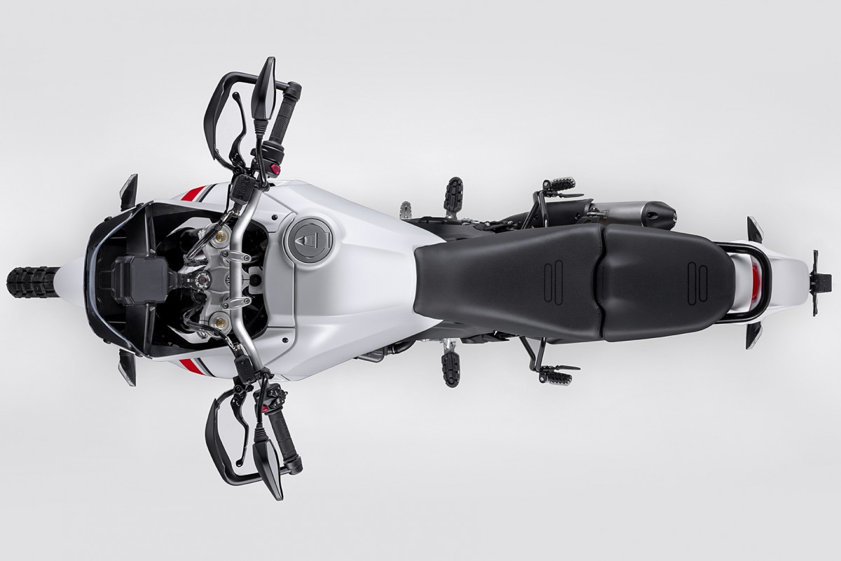 Первый раллийный мотоцикл Ducati DesertX (2022) Первый раллийный мотоцикл Ducati DesertX (2022)