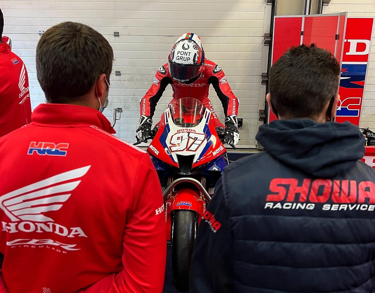 Чави Виеха, Team HRC WorldSBK Чави Виеха, Team HRC WorldSBK