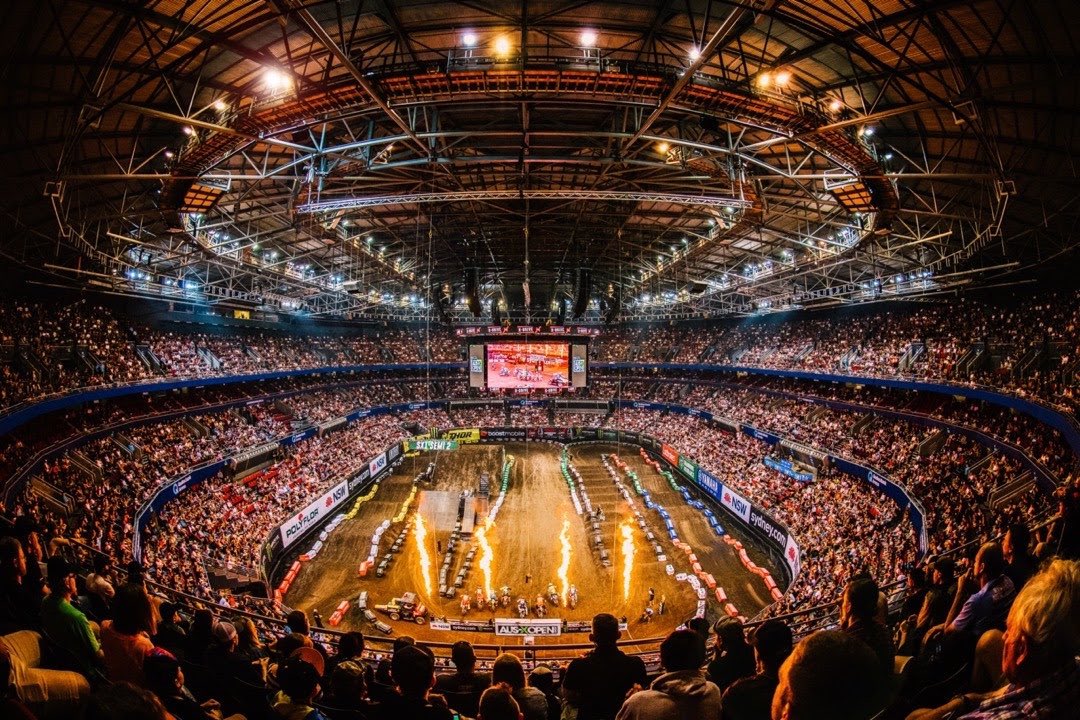 FIM World Supercross Championship появится в 2022 году FIM World Supercross Championship появится в 2022 году