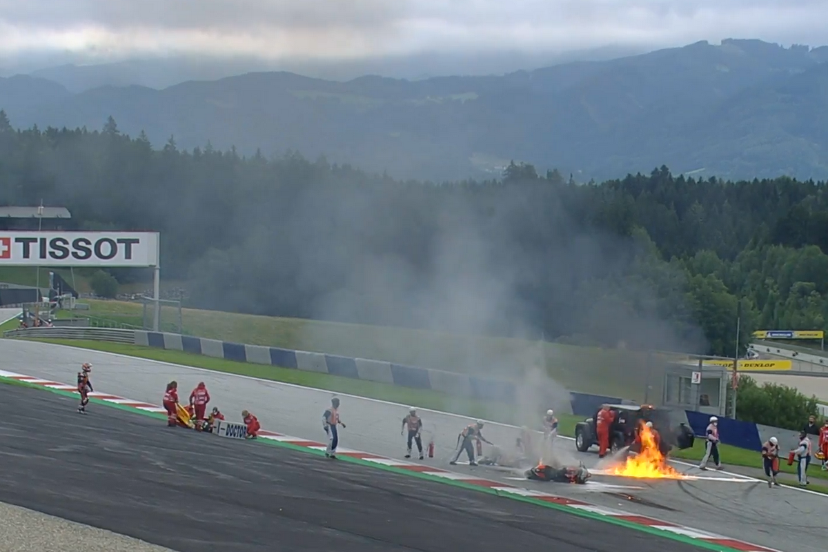 Авария Дани Педросы и Савадори в 3-м повороте Red Bull Ring Авария Дани Педросы и Савадори в 3-м повороте Red Bull Ring