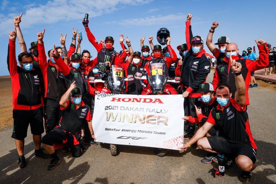 Заводская команда Honda выиграл второй подряд Дакар в 2021 году Заводская команда Honda выиграл второй подряд Дакар в 2021 году