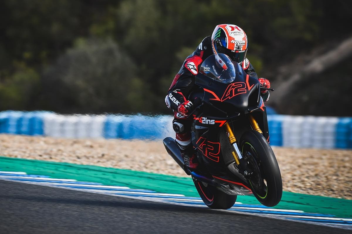 Алекс Ринс затем вернулся на Circuito de Jerez Алекс Ринс затем вернулся на Circuito de Jerez