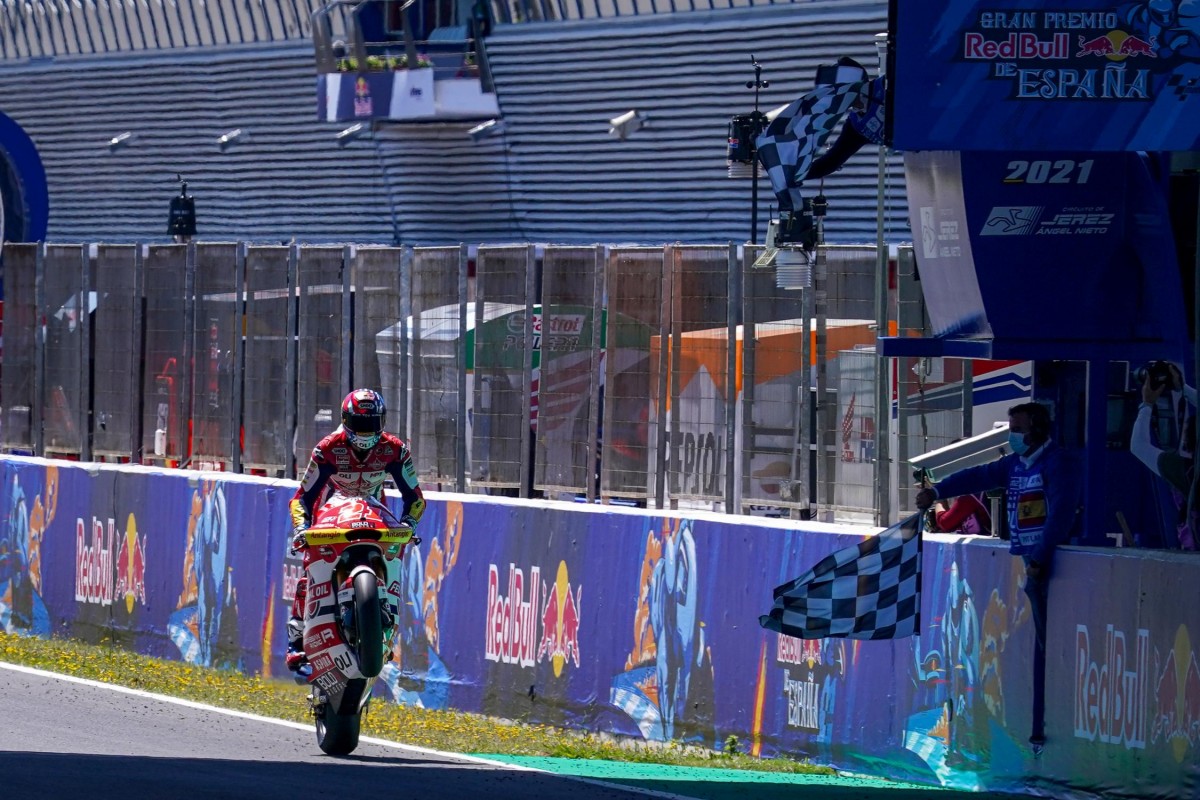 Первая победа в Moto2 - Гран-При Испании 2021 года Первая победа в Moto2 - Гран-При Испании 2021 года
