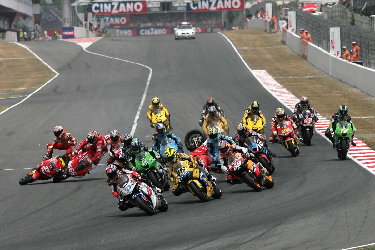 Старт Гран-При Каталонии MotoGP, 2006 Старт Гран-При Каталонии MotoGP, 2006