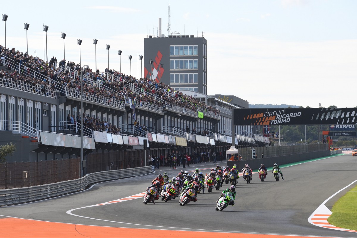 Финал Moto2 European Championship в Валенсии Финал Moto2 European Championship в Валенсии
