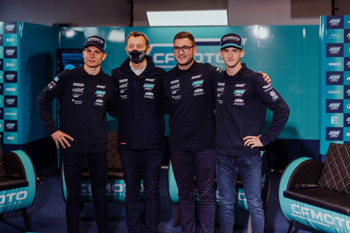 Презентация CF MotoGP - Pruestel GP Презентация CF MotoGP - Pruestel GP