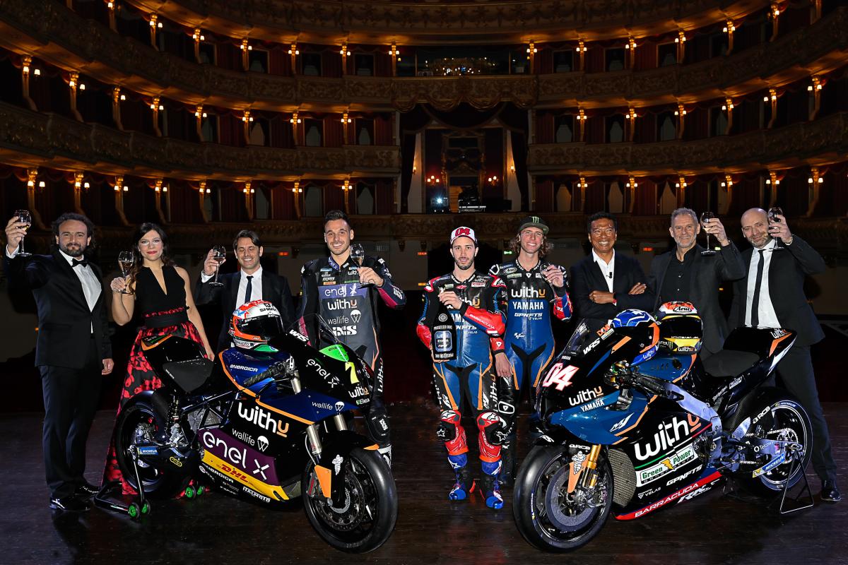WithU Yamaha RNF MotoGP Team представлена в Вероне WithU Yamaha RNF MotoGP Team представлена в Вероне